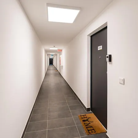 Apartamento Brand New Modern Apartment-balcony-garage *