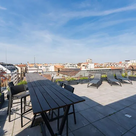 Brand New Modern Apartment-2 Rooms-balcony-garage Appartamento Budapest