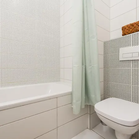 Appartamento Brand New Modern Apartment-2 Rooms-balcony-garage