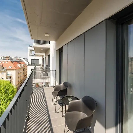 Апартаменты Brand New Modern Apartment-balcony-garage *