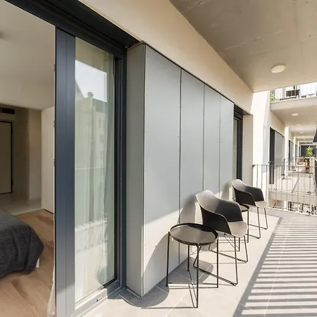 Brand New Modern Apartment-balcony-garage Apartamento *