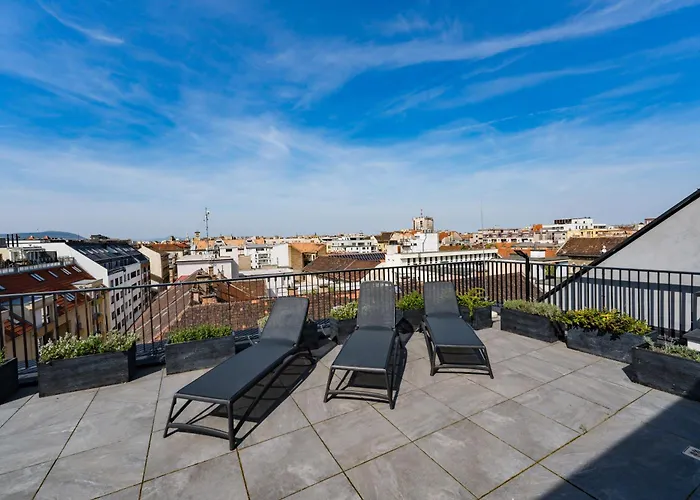 Brand New Modern Apartment-balcony-garage Apartment